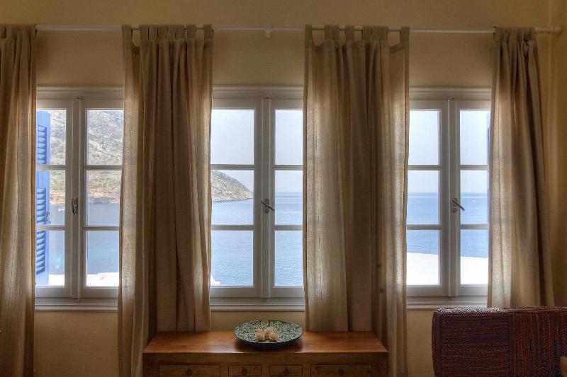 Delfini Gasthof Kamares (Sifnos)